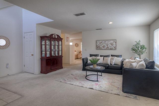 1907 Crystal Ct, Rocklin, CA 95765