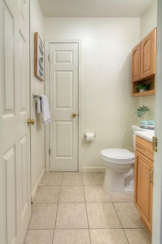 1907 Crystal Ct, Rocklin, CA 95765