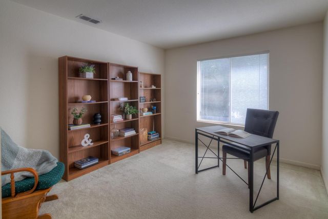 1907 Crystal Ct, Rocklin, CA 95765
