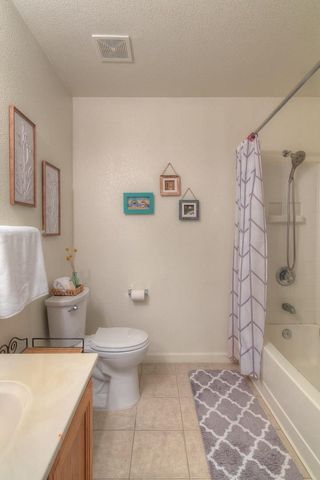1907 Crystal Ct, Rocklin, CA 95765