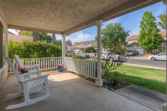1907 Crystal Ct, Rocklin, CA 95765