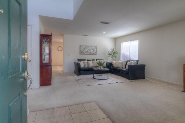 1907 Crystal Ct, Rocklin, CA 95765