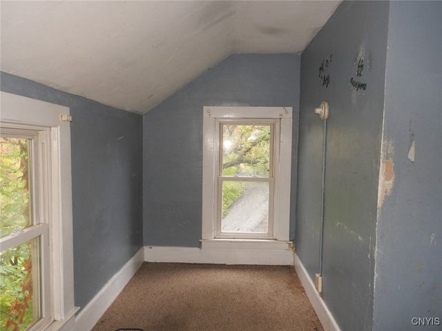 108 Green Street Place, Syracuse, NY 13203