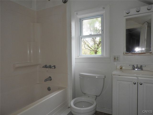 108 Green Street Place, Syracuse, NY 13203