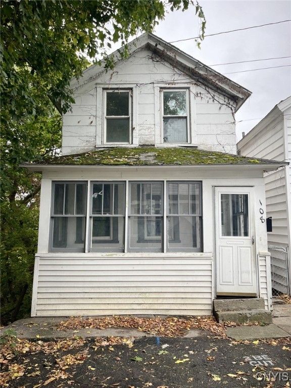 108 Green Street Place, Syracuse, NY 13203