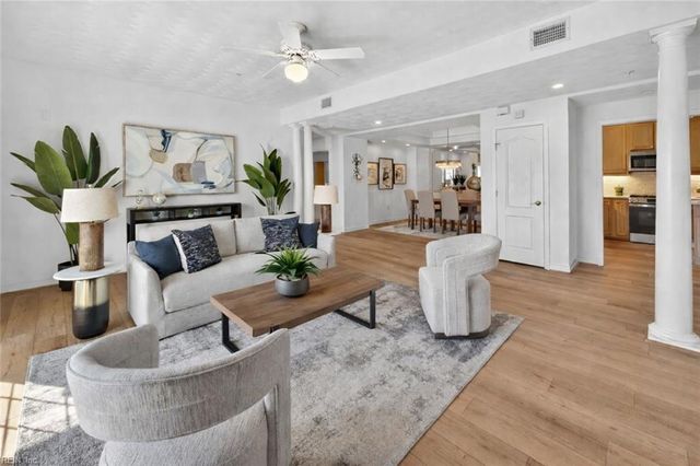 1280 Laskin Rd Apt 102, Virginia Beach, VA 23451