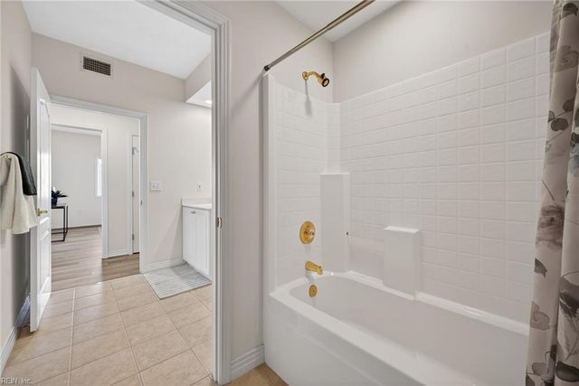 1280 Laskin Rd Apt 102, Virginia Beach, VA 23451