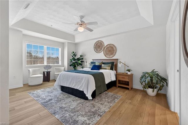 1280 Laskin Rd Apt 102, Virginia Beach, VA 23451