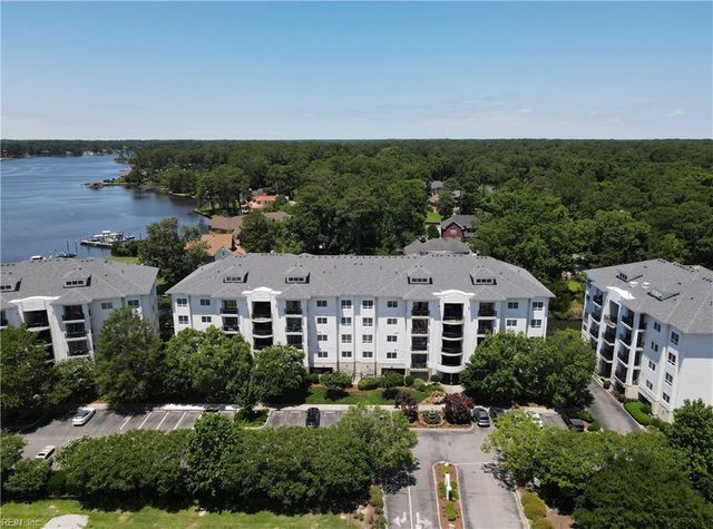 1280 Laskin Rd Apt 102, Virginia Beach, VA 23451