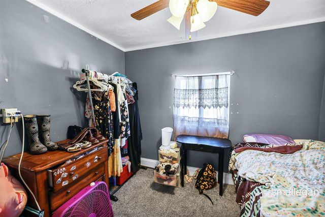 1085 E Larch Avenue, Muskegon, MI 49442