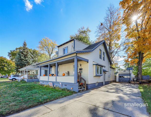 1085 E Larch Avenue, Muskegon, MI 49442