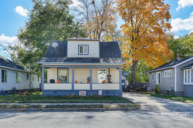 1085 E Larch Avenue, Muskegon, MI 49442