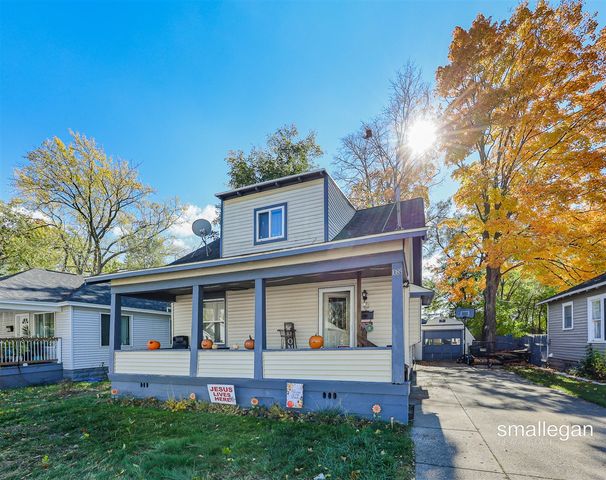 1085 E Larch Avenue, Muskegon, MI 49442