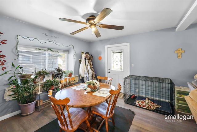 1085 E Larch Avenue, Muskegon, MI 49442