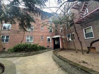 14743 38TH Avenue E25, Flushing, NY 11354