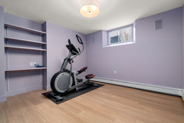 105 Babcock St, Brookline, MA 02446