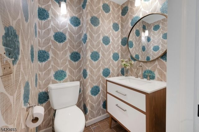 59 Hobart Ave, Summit City, NJ 07901