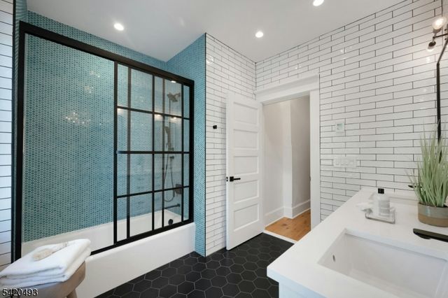 59 Hobart Ave, Summit City, NJ 07901