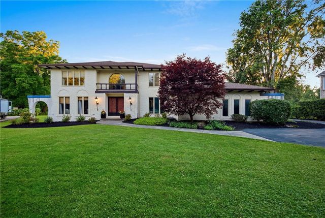 220 Crestwood Court, Amherst, NY 14221