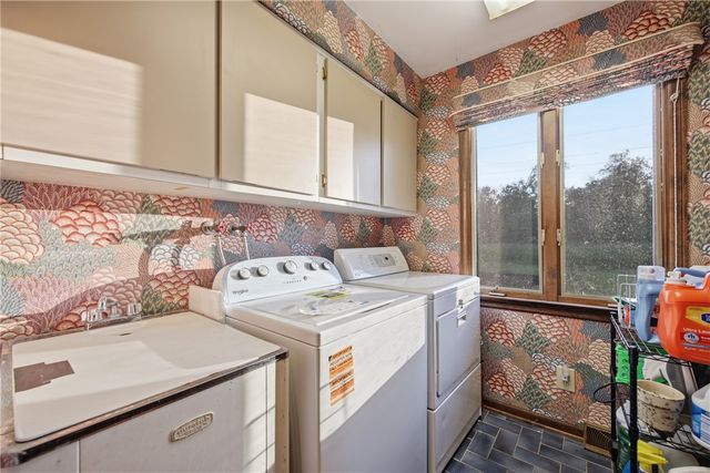 220 Crestwood Court, Amherst, NY 14221