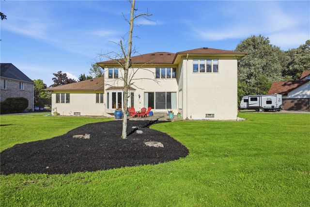 220 Crestwood Court, Amherst, NY 14221