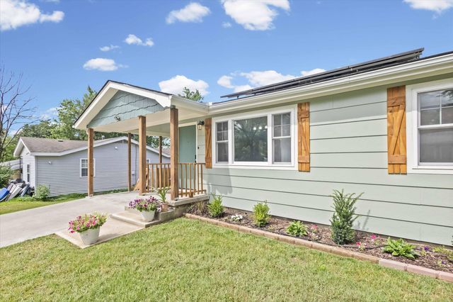 1911 FAIR LN, Columbia, MO 65202