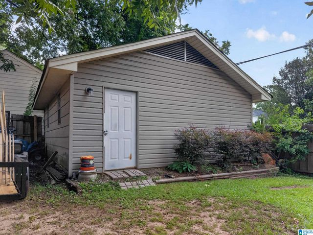 2000 3RD AVENUE N, Pell City, AL 35125