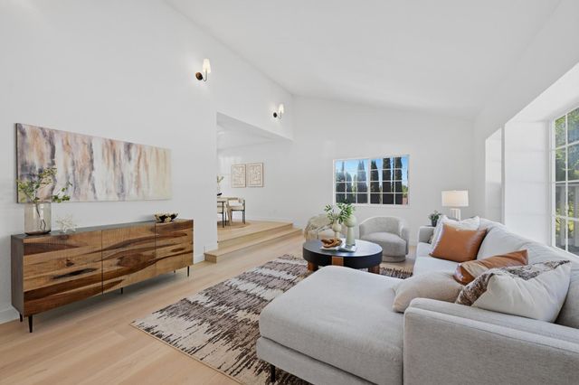 3020 Oakwood Rd, Cameron Park, CA 95682