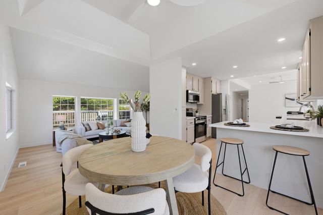 3020 Oakwood Rd, Cameron Park, CA 95682