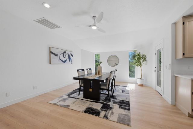 3020 Oakwood Rd, Cameron Park, CA 95682