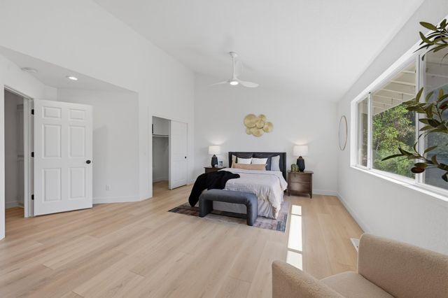 3020 Oakwood Rd, Cameron Park, CA 95682