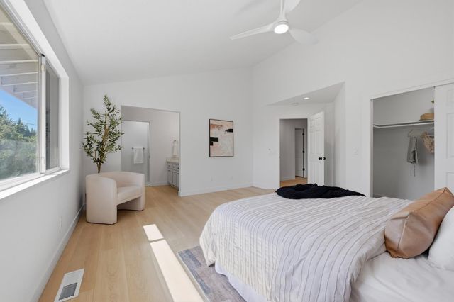 3020 Oakwood Rd, Cameron Park, CA 95682