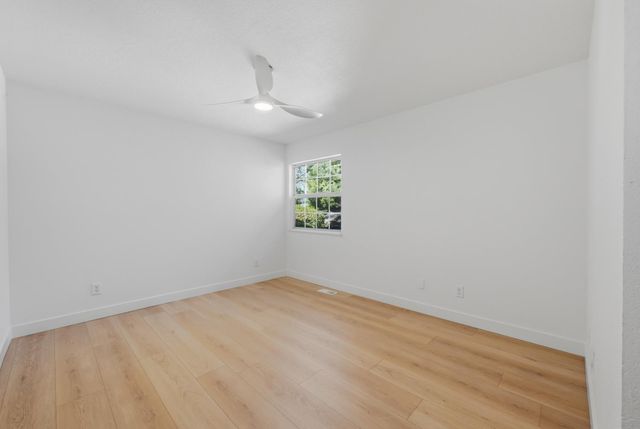 3020 Oakwood Rd, Cameron Park, CA 95682