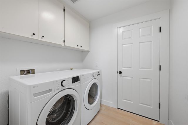 3020 Oakwood Rd, Cameron Park, CA 95682