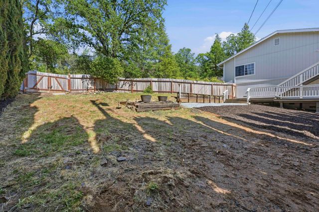 3020 Oakwood Rd, Cameron Park, CA 95682