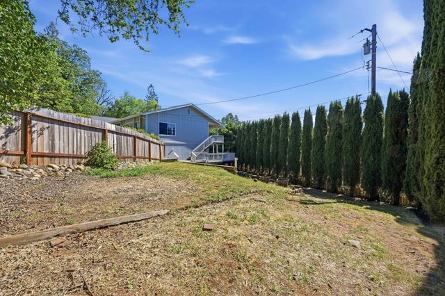 3020 Oakwood Rd, Cameron Park, CA 95682