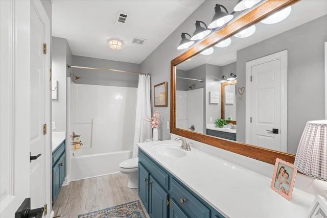 179 E Gateway Drive, Rocky Face, GA 30740