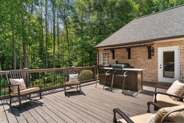 179 E Gateway Drive, Rocky Face, GA 30740