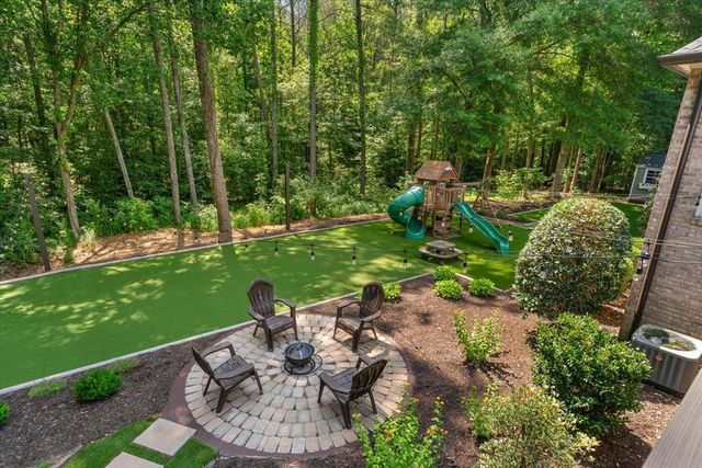 179 E Gateway Drive, Rocky Face, GA 30740