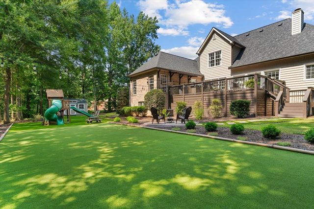 179 E Gateway Drive, Rocky Face, GA 30740