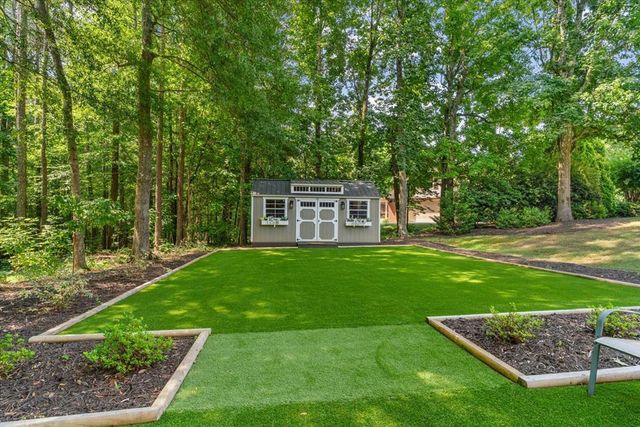 179 E Gateway Drive, Rocky Face, GA 30740