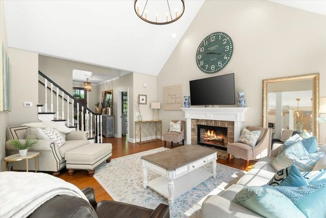 179 E Gateway Drive, Rocky Face, GA 30740