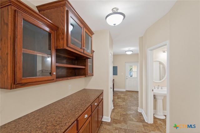 242 Wheeler Lane, Goliad, TX 77963