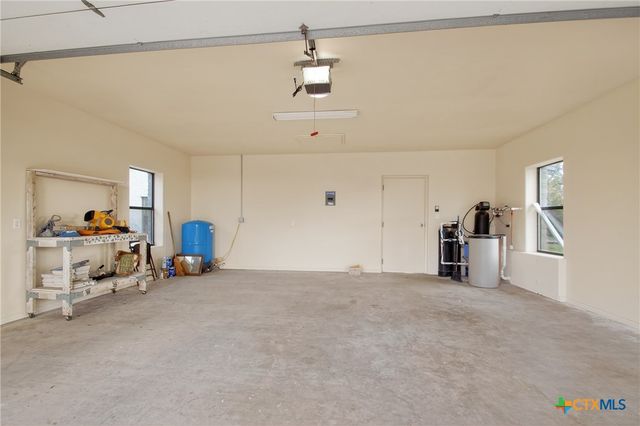 242 Wheeler Lane, Goliad, TX 77963