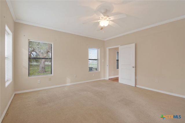 242 Wheeler Lane, Goliad, TX 77963