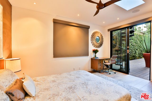 1742 COURTNEY Avenue, Los Angeles, CA 90046