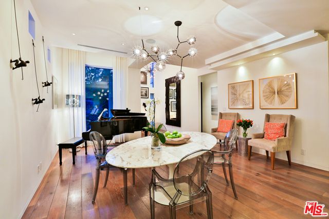 1742 COURTNEY Avenue, Los Angeles, CA 90046