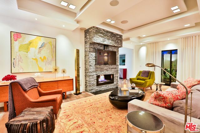 1742 COURTNEY Avenue, Los Angeles, CA 90046