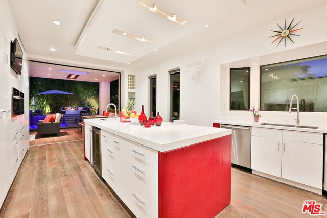 1742 COURTNEY Avenue, Los Angeles, CA 90046