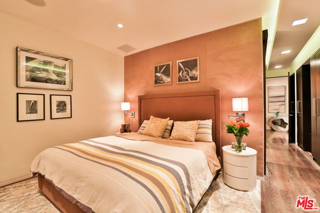 1742 COURTNEY Avenue, Los Angeles, CA 90046